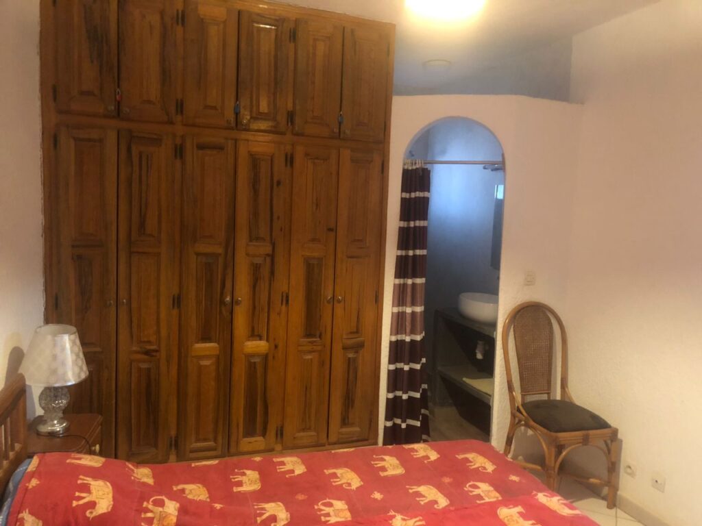 Villa 3 Chambres en Location à Saly