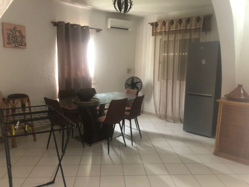 Villa 3 Chambres en Location à Saly (25)