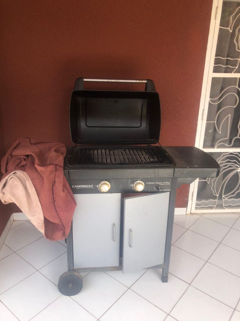 Villa 3 Chambres en Location à Saly