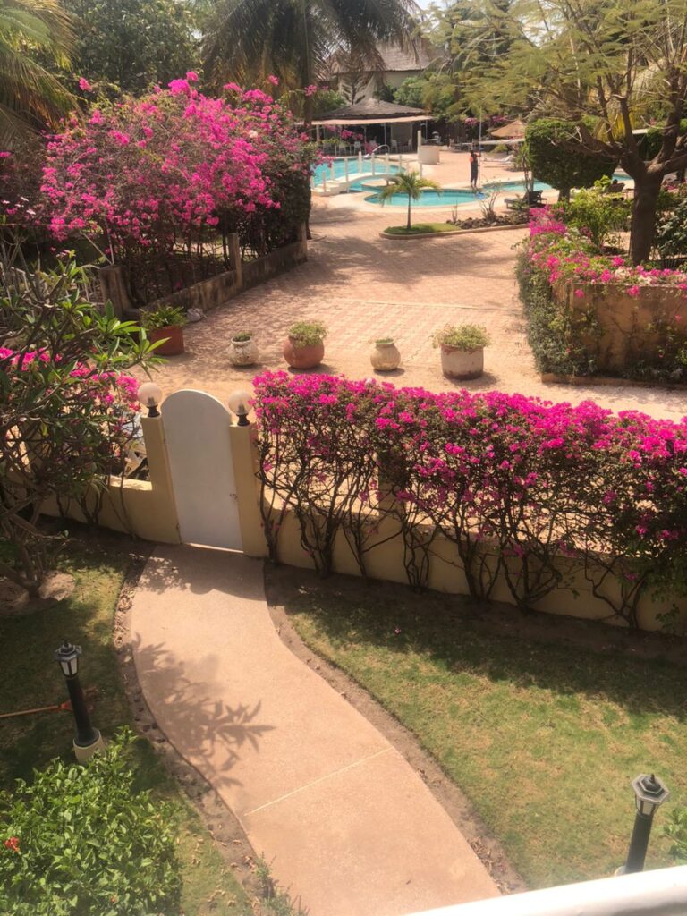 Villa 3 Chambres en Location à Saly