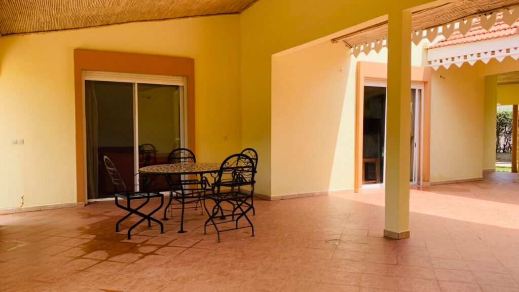 Villa à Louer en Résidence Saly Les Cristalinnes (25)