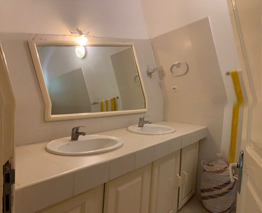 Villa à Louer en Résidence à Saly (22)