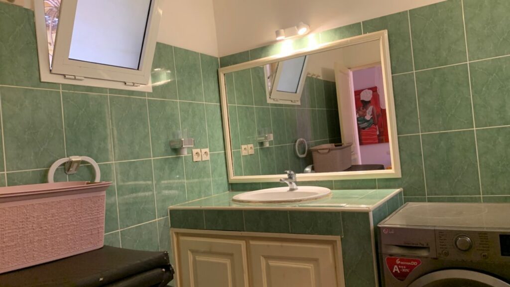 Villa à Louer en Résidence à Saly (46)