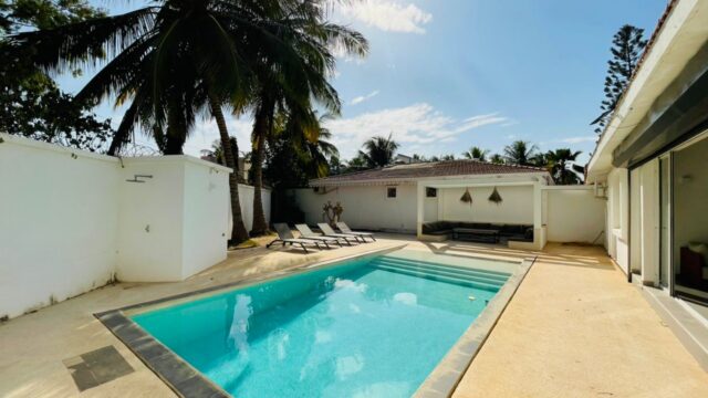 Villa de Prestige à Vendre Saly (34)